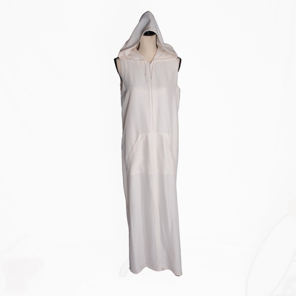 Dana Buchman Silk Hooded White Robe